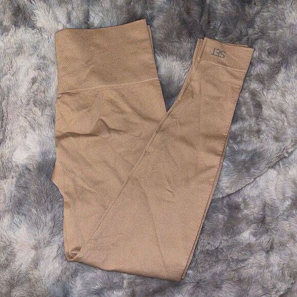 NWOT Set Active Sculptflex leggings - Amethyst - Picture 2 of 4